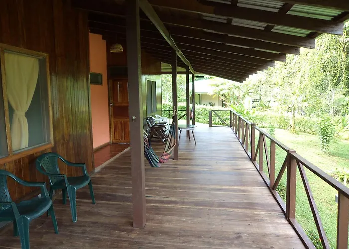 La Laguna Del Lagarto Eco-Lodge